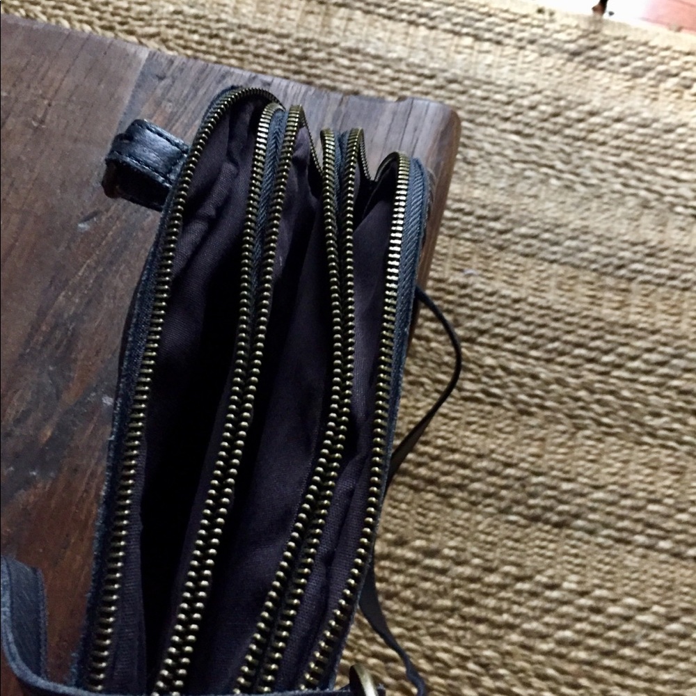 Handbag - Picture 3 of 3